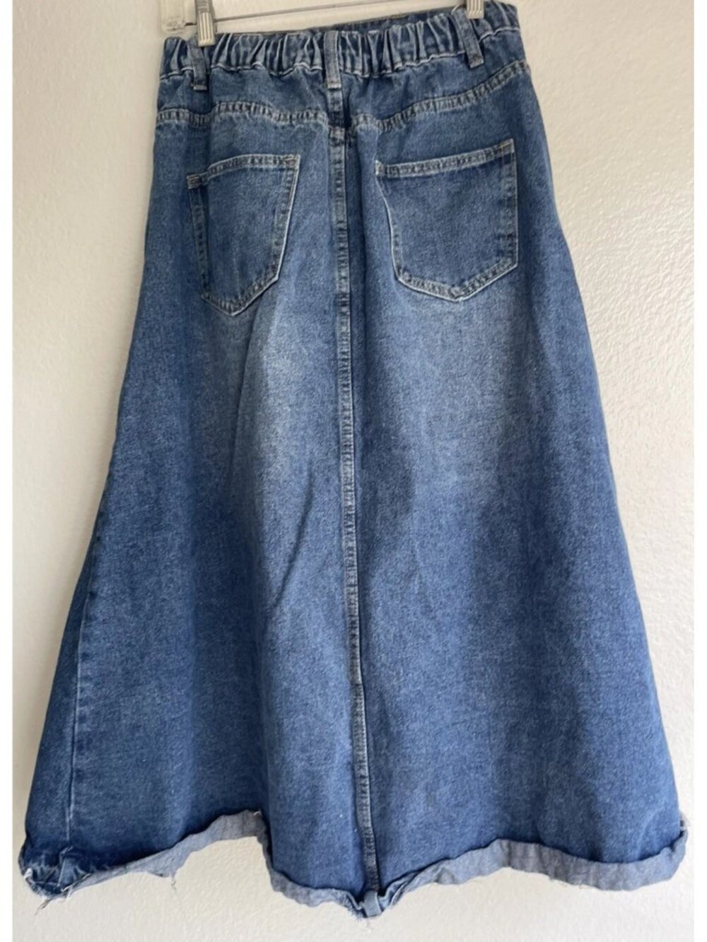Vintage Beigy Collection medium wash cotton denim Long midi skirt raw hem Sz M